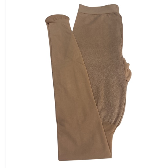 SPANX Mid Thigh Sheers in the color S2 Size B - Picture 3 of 6